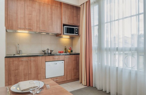 Saint-Germain-des-Pres Apartamento | Studio Apartment With Seine View in Saint Germain