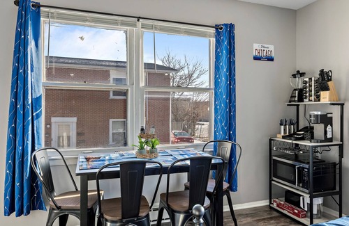 Aurora Apartamento | Studio apt / Aurora /Chicago suburb/ FREE WIFI & Parking