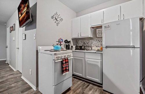 Aurora Apartamento | Studio apt / Aurora /Chicago suburb/ FREE WIFI & Parking