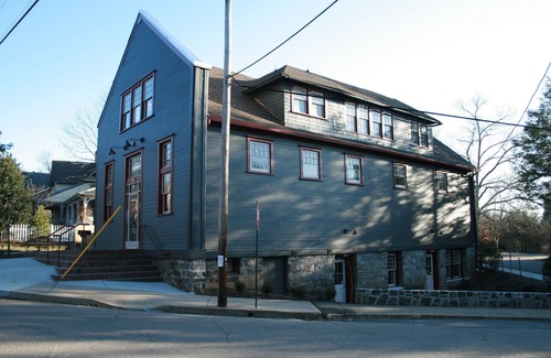 Historic Montford Apartamento | Estudio Apt en Ca 1905 a pie de Dwntn Asheville Mínimo de 30 días