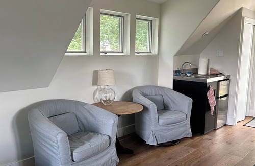 Saint Davids Apartamento | Studio Apt located in the heart of Wayne