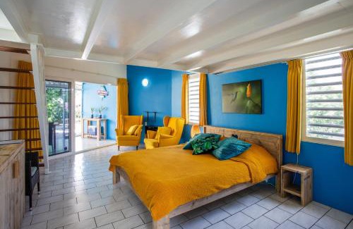 Willemstad Apartamento | Studio at the pool in tropical Resort Seru Coral with privacy and large pool