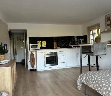 Rougemont Apartamento | Studio au calme avec terrasse