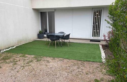 La Tour-du-Pin Apartamento | Studio avec Rez de jardin