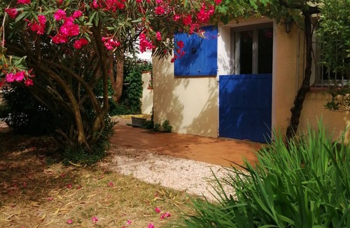 Palau-del-Vidre Apartamento | Studio Avec Terrasse Couverte et Jardin au Calme