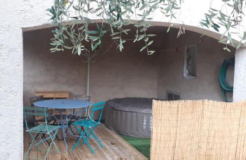 Le Tignet Apartamento | studio bas de villa, jardin et spa (été seulement)