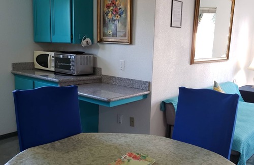 Grover Beach Apartamento | Estudio y baño junto al mar - Primer piso - Obras para mascotas y huéspedes discapacitados