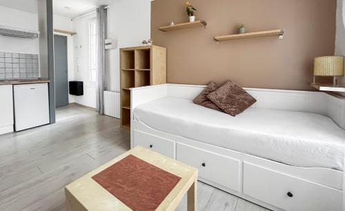 Saintes Apartamento | Studio Bien placé Centre Historique de Saintes