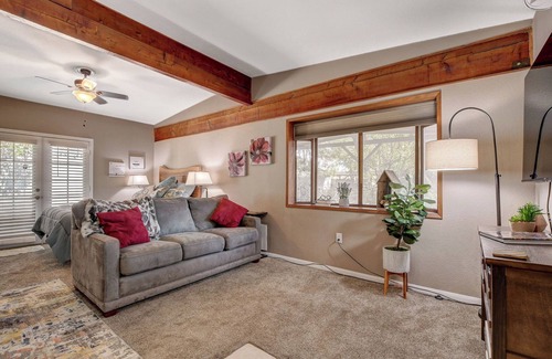 Las Vegas Apartamento | Studio Bungalow...Long Term Stays