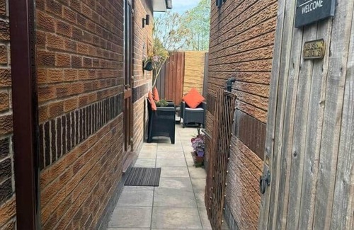 West Bridgford Casa | Studio C - Newly renovated private 1 bed studio