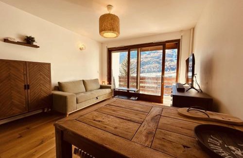 Monetier-les-Bains Apartamento | Studio cabine 4 pers. à Monêtier-les-Bains, parking, balcon avec vue montagne - FR-1-330F-242