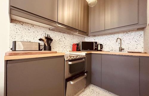 Monetier-les-Bains Apartamento | Studio cabine 4 pers. à Monêtier-les-Bains, parking, balcon avec vue montagne - FR-1-330F-242