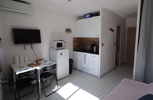 Travo Apartamento | Studio cabin near sea and air-conditioned shops