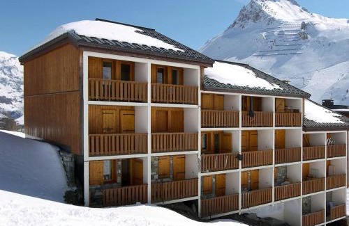 Tignes le Lac Apartamento | Studio cabine 4 pers à Tignes, pied des pistes, proche commerces, balcon au sud, bien équipé - FR-1-411-486