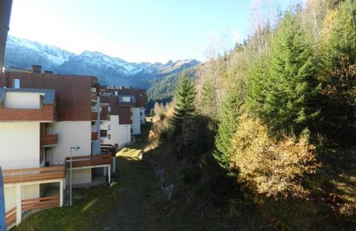 Le Pleynet Apartamento | Studio cabine 4 pers. au pied des pistes avec balcon - FR-1-557A-38
