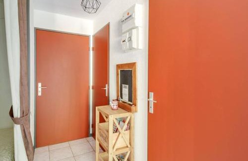 Luz-Saint-Sauveur Apartamento | Studio cabine avec parking proche centre Luz-Saint-Sauveur, balcon, pour 4 pers. - FR-1-402-66