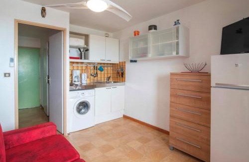 Saint-Cyprien Plage Apartamento | Studio Cabine avec Piscine, Terrasse, Parking et Proche Plage à Saint-Cyprien - FR-1-225D-127