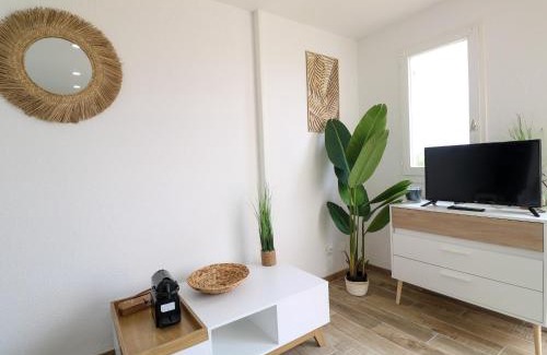 Saint-Cyprien Plage Apartamento | Studio cabine climatisé avec piscine et parking, accès direct à la plage - FR-1-753-17