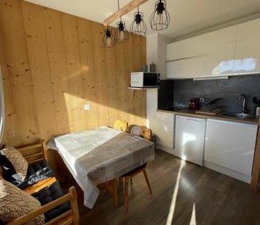 Les Gets Apartamento | Studio cabine cosy à 5min à pieds des pistes et du centre ville