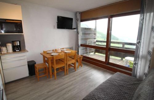 Auris Apartamento | Studio cabine fermée 4 pers au pied des pistes avec parking - Auris en Oisans - FR-1-297-334