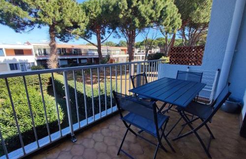 Argeles Plage Apartamento | Studio Cabine Rénové, Terrasse et Parking, à 500m de la Plage - FR-1-776-61