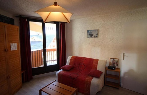 Auris Apartamento | Studio cabine rénové 4 pers au pied des pistes, proche commerces, ESF et luge - FR-1-297-117
