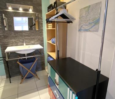 Bouguenais Apartamento | Studio calme avec terasse et parking