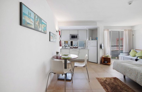 Cabanas Apartamento | Estudio 'Casa Diouma' con piscina compartida, Wi-Fi y aire acondicionado
