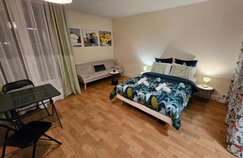 Vendome Apartamento | studio centre-ville agréable