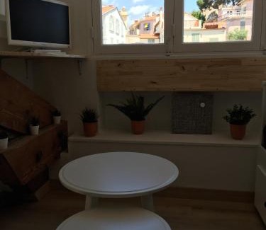 Le Suquet Apartamento | Studio centre ville Cannes 200 mètres des plages du midi