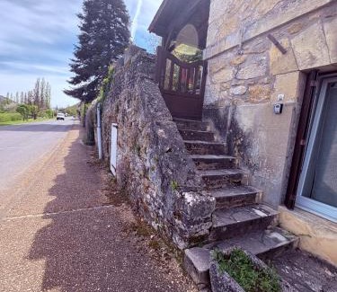 Castelnaud-la-Chapelle Apartamento | Studio-Château Castelnaud-Au bord de la rivière