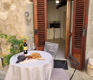 Cabasse Apartamento | Studio Chez Gregoire w Prowansji