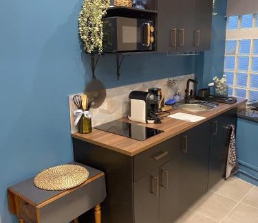 Caluire-et-Cuire Apartamento | Studio chic & romantique