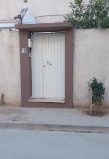 Cite La Gazelle Apartamento | Studio, Cité la GAZELLE ,pas Jafar, quartier calme 10 min de l'aéroport près du Technopark