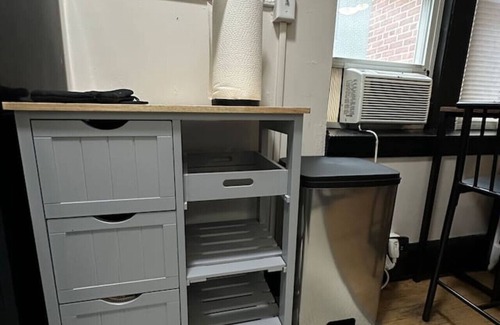 Dwight Apartamento | Studio City Stay in the heart of Downtown New Haven, commutable and walkable to Yale and Yale hospital.
