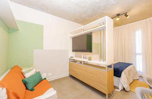 Sao Francisco Apartamento | Studio Coladinho ao Shopping Muller - TRA0302