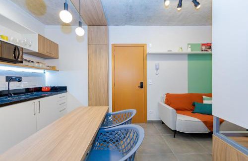 Sao Francisco Apartamento | Studio Coladinho ao Shopping Muller - TRA0302
