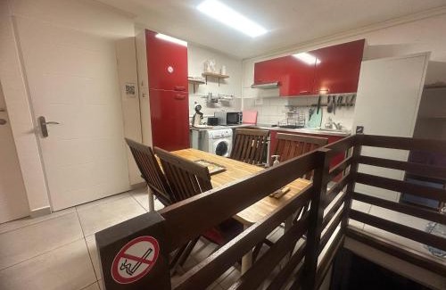 Sainte-Clotilde Centre Apartamento | Studio Colombier - 2 personnes - avec vue sur mer