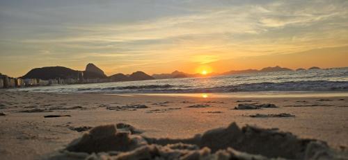 Ipanema Apartamento | Studio Completo em Ipanema Praia e Metrô na Porta!