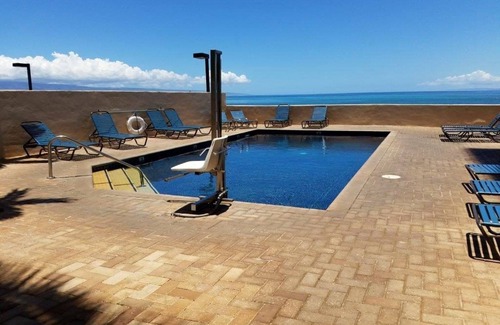Kahana Apartamento | Studio Condo with breathtaking ocean view