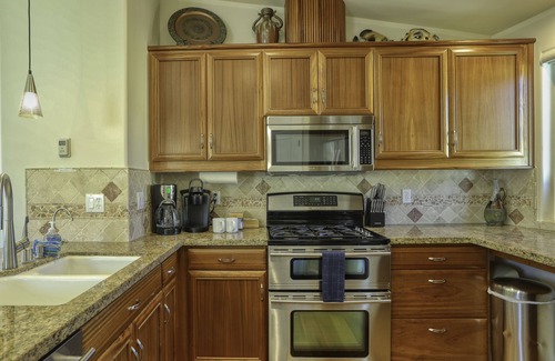 Avila Beach Condominio | ALREDEDOR DE condominio estudio, vista al mar 50 yardas a la playa