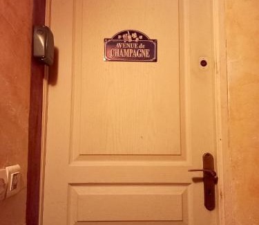 Chateau-Thierry Apartamento | Studio confortable a Chateau Thierry 20 m² avec Parking