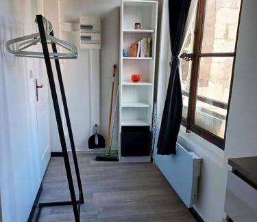 Chateau-Thierry Apartamento | Studio confortable a Chateau Thierry 20 m² avec Parking