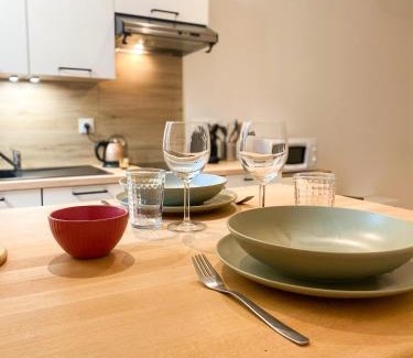 Villefranche-sur-Saone Apartamento | Studio cosy Eglise Notre-Dame-des-Calades