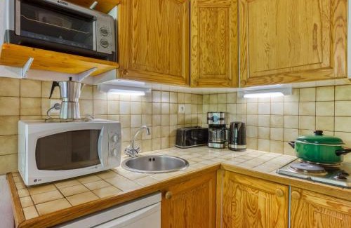 Villarembert Apartamento | Studio Cosmos-1 by Interhome