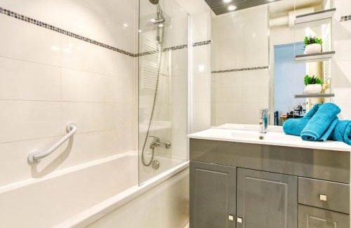 Villarembert Apartamento | Studio Cosmos-1 by Interhome