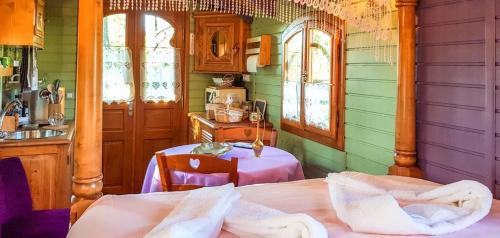 Bussac-Foret Casa | Studio cosy à Bussac-Forêt avec piscine partagée, 15m²