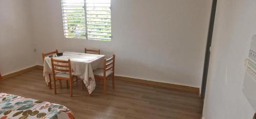 Morne-A-l'Eau Apartamento | Studio cosy à Morne-à-l'Eau – 30 m² avec balcon
