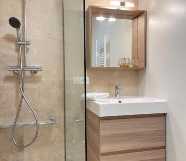 Sud Apartamento | Studio cosy en Provence avec parking Le Monaco