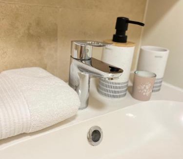 Sud Apartamento | Studio cosy en Provence avec parking Le Monaco